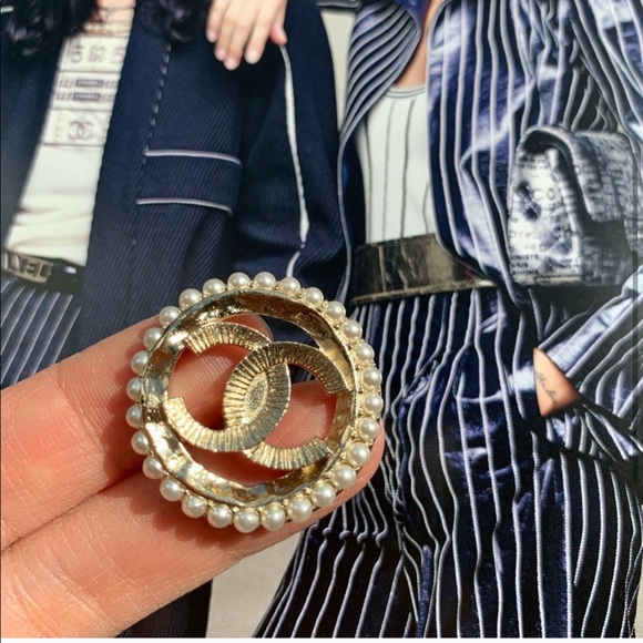 CHANEL Jewelry - 💯Authentic CHANEL button for brooch jewelry